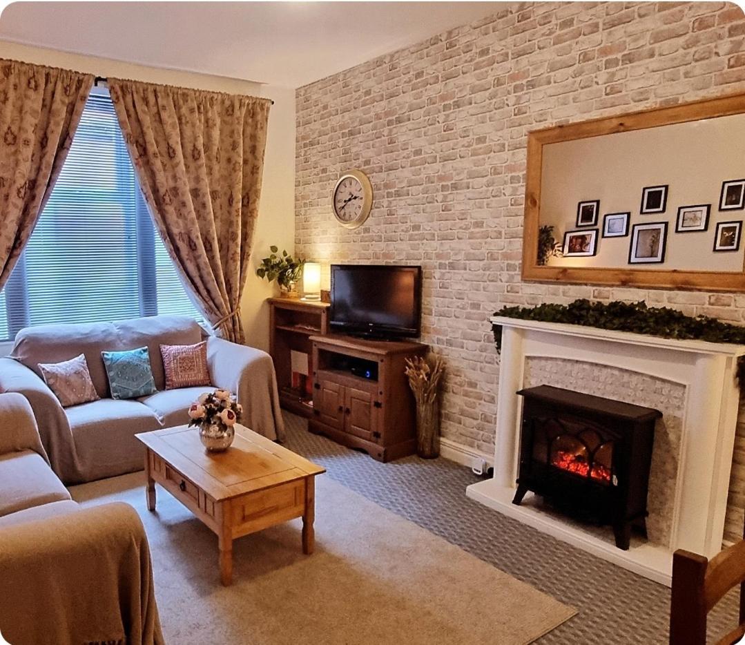 Entire, Main Door, Pet Friendly, Home Away From Home, East Ayrshire Newmilns Eksteriør bilde
